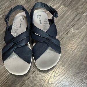 CLOUDSTEPPERS by Clarks Jersey Sport comfort strappy Sandals Navy 6.5
